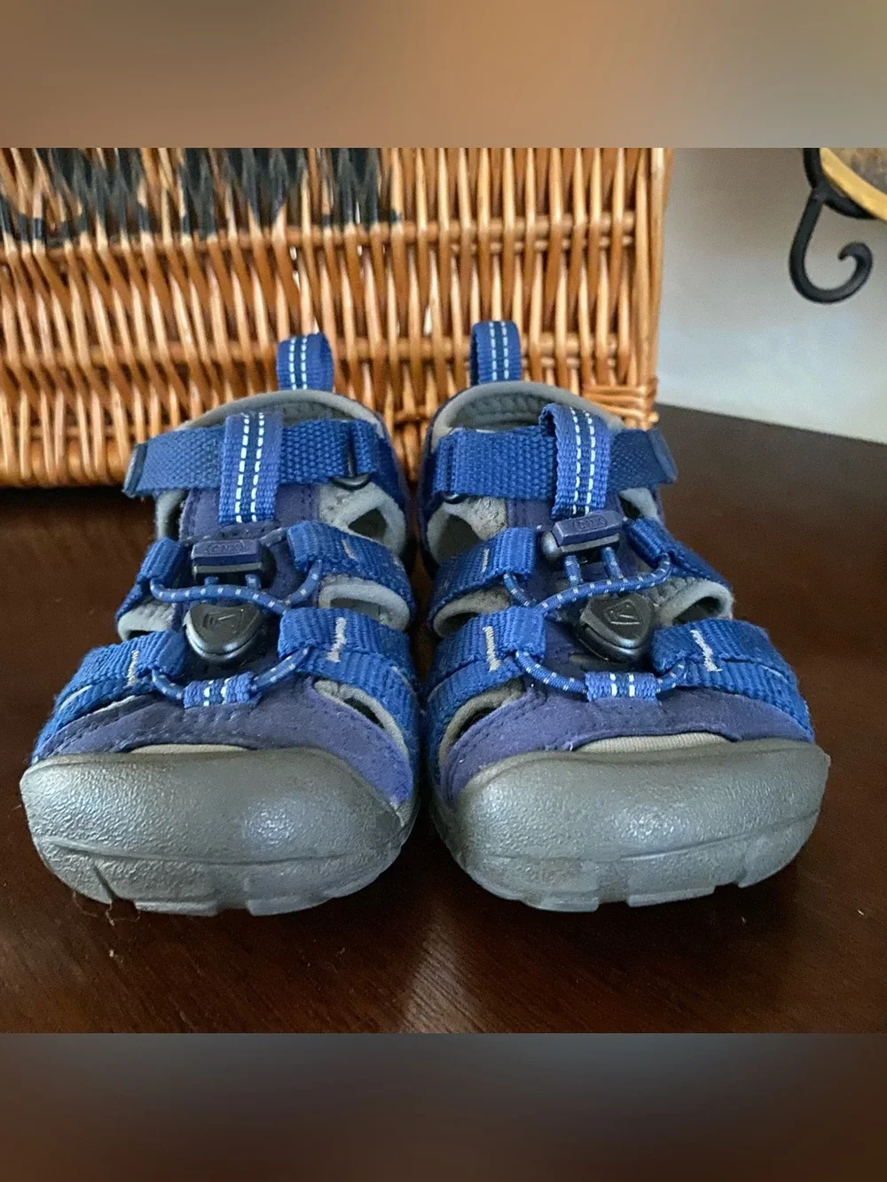 KEEN Blue Sandals Seacamp II CNX Little Kid Sz9 Water Friendly Outdoor Hiking